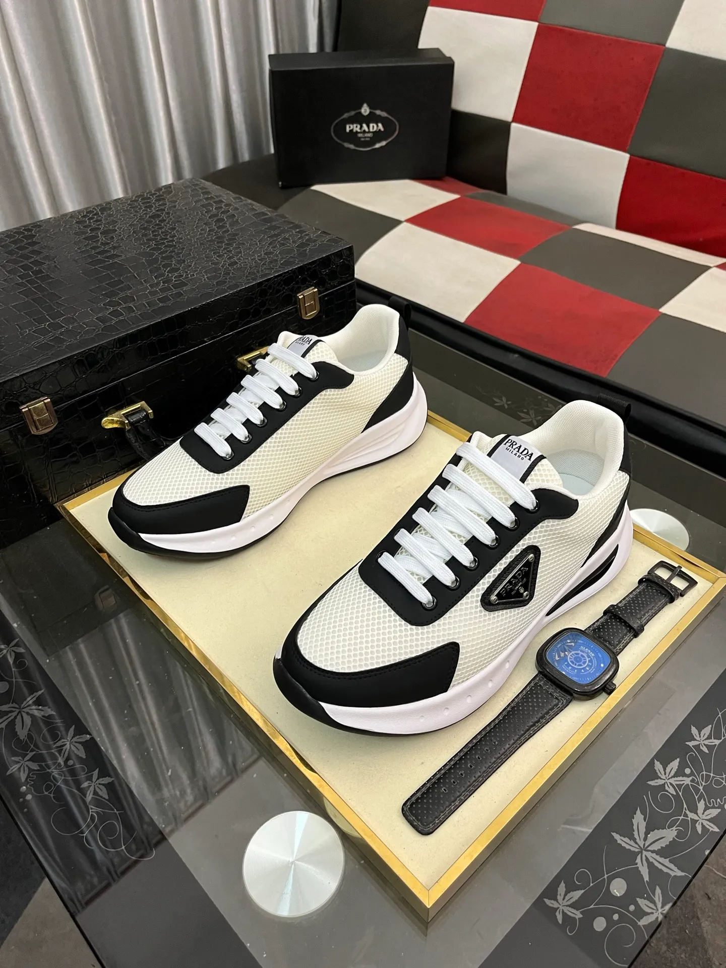 Men's shoes 💰440⌚️⌚️ PRADA [Prada] popular men's shoes, casual shoes and sports shoes! High-end quality 🍀 The upper is made of imported original cowhide 💥 cowhide lining; the original molded outsole. The style is upright and elegant, comfortable and versatile💪 Three quality guarantees Size number: 38-44, 4️⃣ colors available